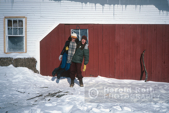 82_robin_nancy_snow01_hr