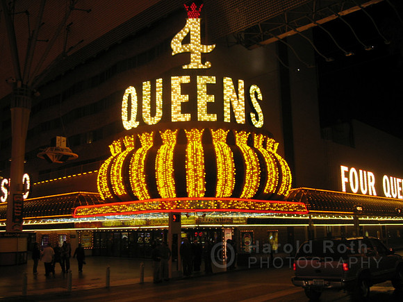 4queens03_hr