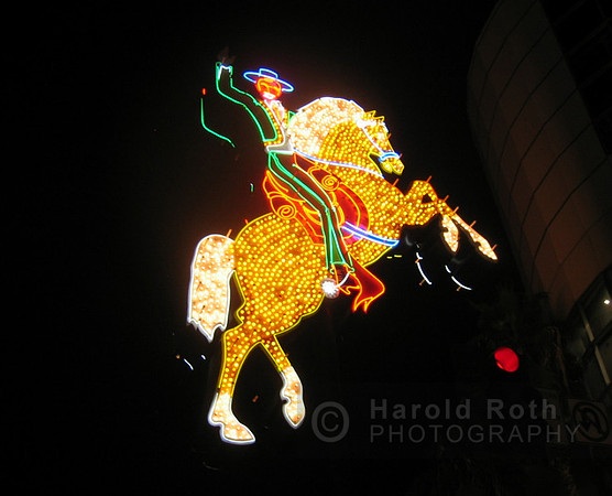 rodeo_neon01_hr