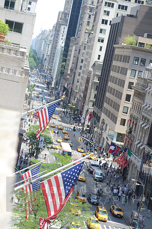 fifth_avenue02_hr