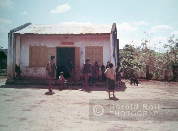vn_schoolhouse02_hr