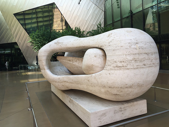 henry_moore_reclining_connected_form_aria01