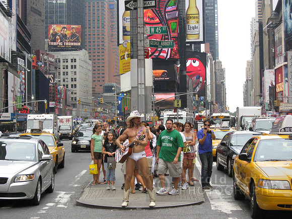 naked_cowboy02_hr
