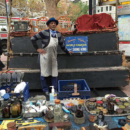 famous_waynes_shoeshine02