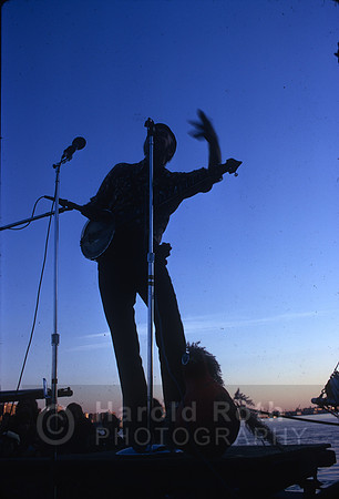 pete_seeger04_hr
