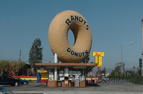 randysdonuts01_hr