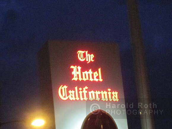 hotel_california01_hr