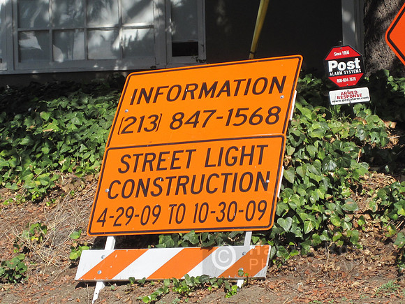 street_light_sign01_hr