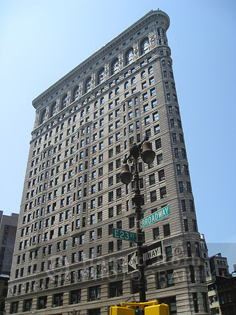 flatiron_lamp01_hr