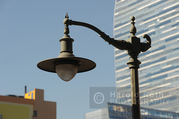 la_lamp44b_hr