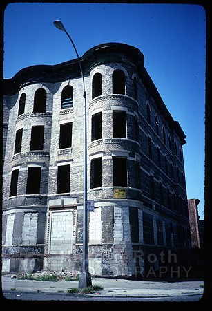 lamp_bldg