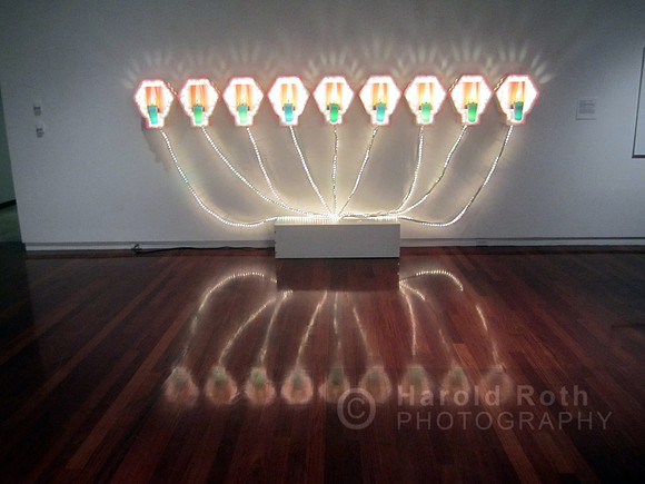 menorah_lights01_hr
