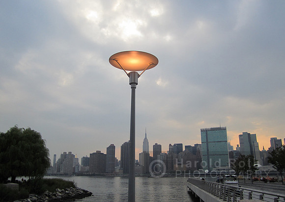 nyc_lamp01_hr 2