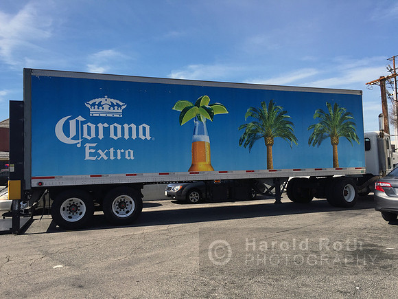 corona_extra_truck