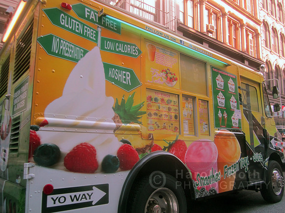 food_truck_smoothies01_hr