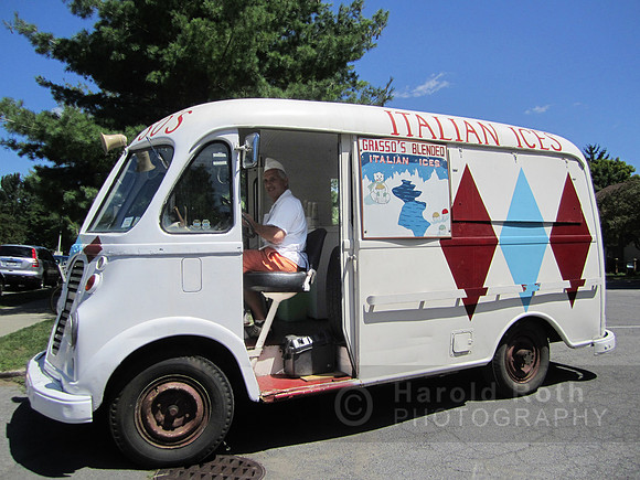 grassos_ices_truck01_hr copy