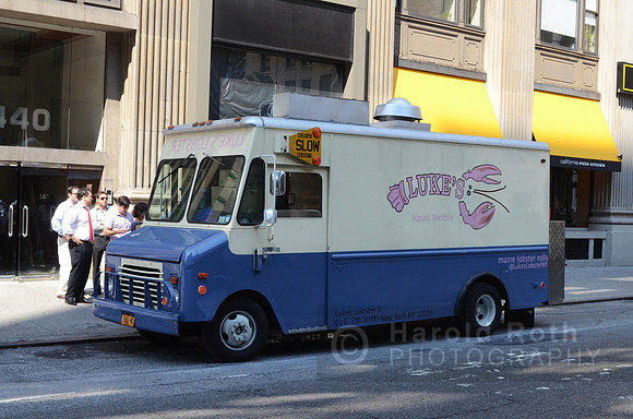 lukes_lobster_truck01_hr