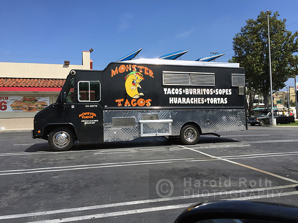 monster_tacos_food_truck