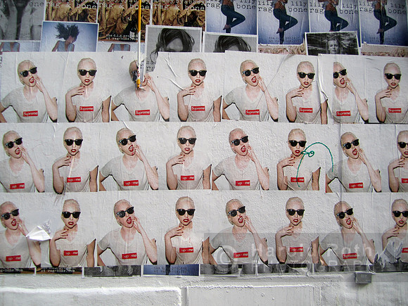 supreme01_hr