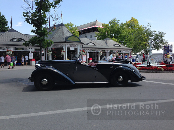 saratoga_car