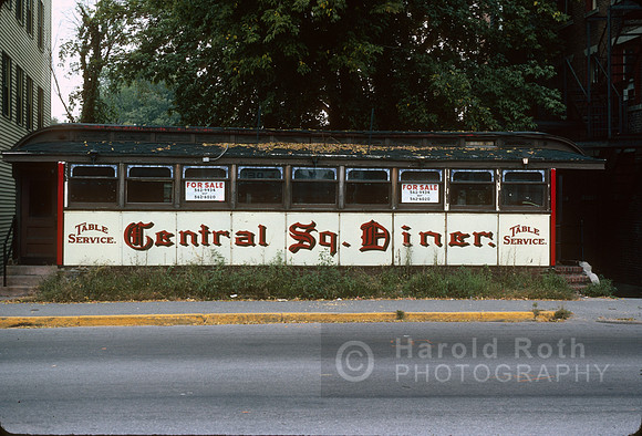 centra_square_diner01