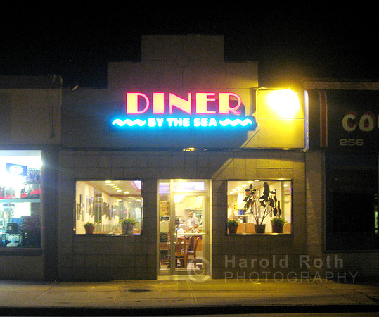 diner_bythesea02_hr