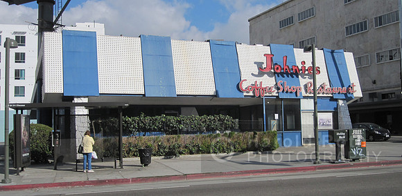 johnnies01