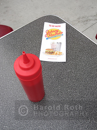 johnny_rockets_menu01_hr