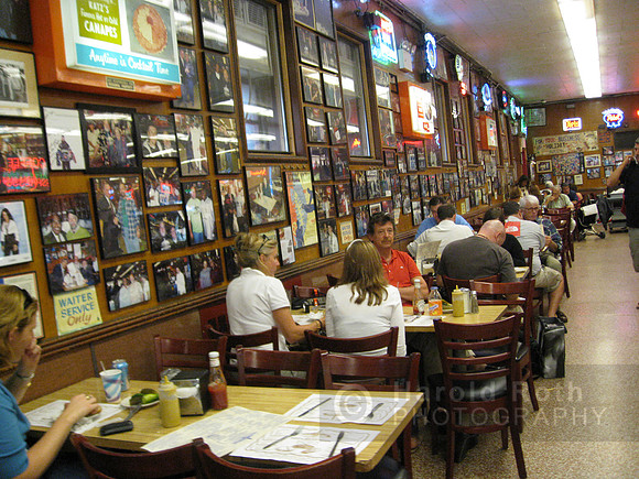 katzs_deli07_hr