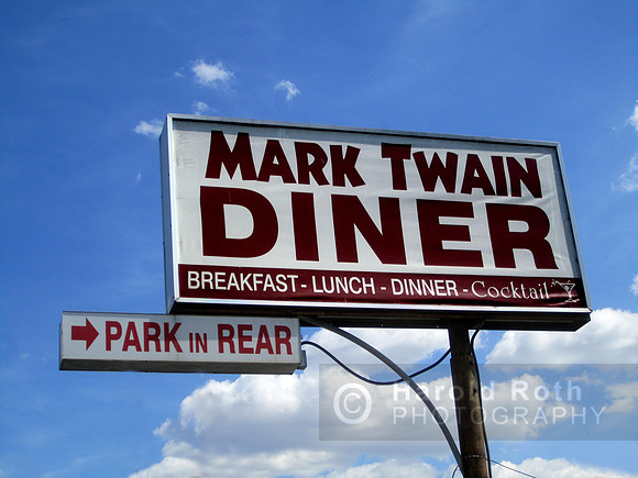 mark_twain_diner02_hr