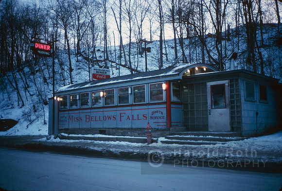 miss_bellows_fall04_hr