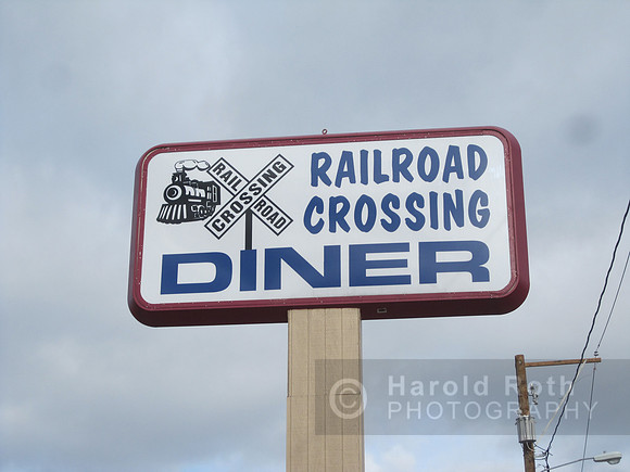 railroad_crossing_diner_sign