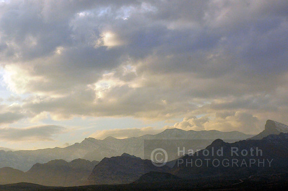 clouds_mountains01