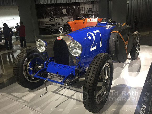 bugatti_7208
