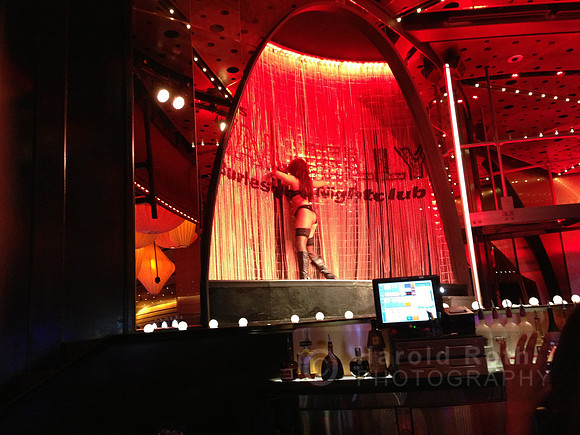 las_vegas_dancer02