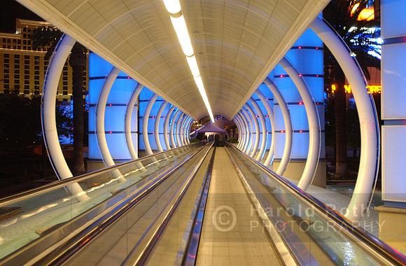 bally_walkway01